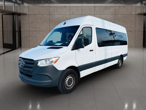 Used 2025 Mercedes-Benz Sprinter 2500 image 7