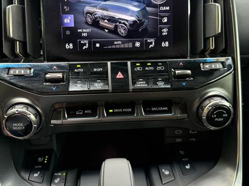 Used 2026 Lexus LX 700h Overtrail w/ Accessory Package (Z1) AWD/4WD image 24