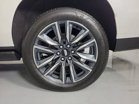 Certified 2024 Cadillac Escalade ESV Sport Platinum w/ LPO, Floor Liner Package AWD/4WD image 10