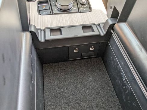 Certified 2024 MAZDA CX-90 Plug-In Hybrid w/ Premium Pkg AWD/4WD image 39