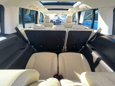 Used 2019 Mercedes-Benz GLS 450 4MATIC image 28