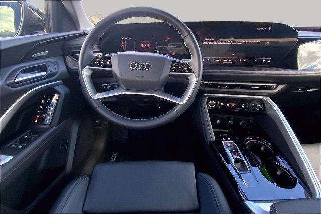 Used 2025 Audi Q5 Premium Plus AWD/4WD image 5