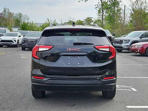 Certified 2023 GMC Terrain SLE w/ Driver Convenience Package AWD/4WD image 5