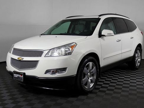 Used 2010 Chevrolet Traverse LTZ AWD/4WD image 2
