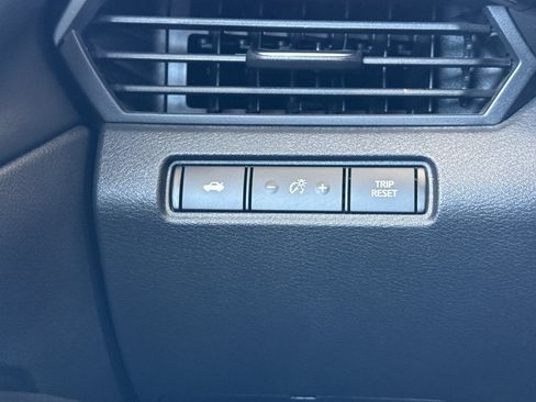 Used 2022 Nissan Altima 2.5 SV FWD image 37