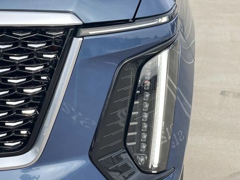 New 2026 Cadillac Escalade Luxury w/ Touring Package AWD/4WD image 9