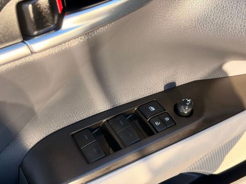 Used 2022 Toyota Camry LE w/ Carpet Mat Package (TMS) FWD image 20