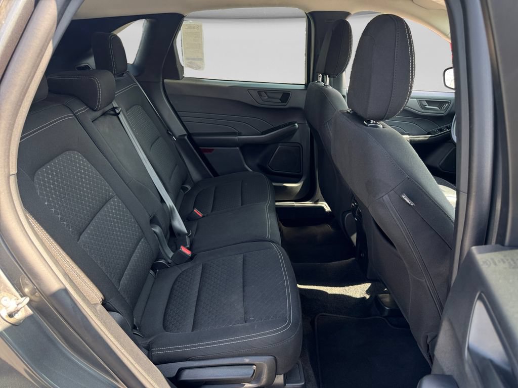 Used 2025 Ford Escape Active AWD/4WD image 31