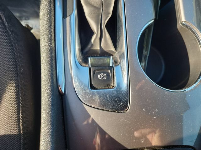Used 2024 Chevrolet Malibu LT FWD image 33