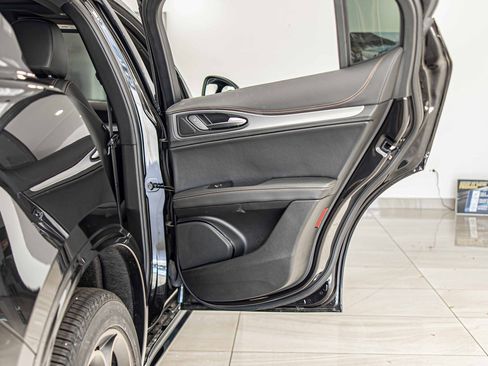 New 2025 Alfa Romeo Stelvio Sprint image 41
