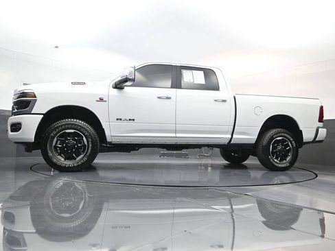 Used 2026 RAM 2500 Laramie AWD/4WD image 29