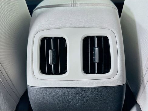 Certified 2025 Hyundai Tucson SEL image 24