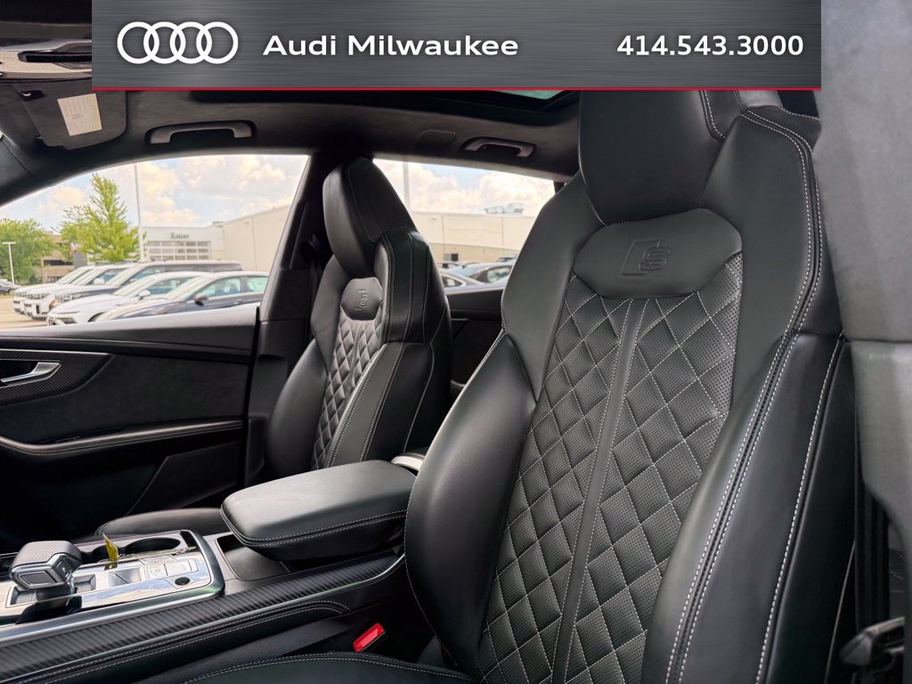 Used 2024 Audi SQ8 Prestige AWD/4WD image 5