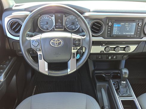 Used 2019 Toyota Tacoma SR5 image 13