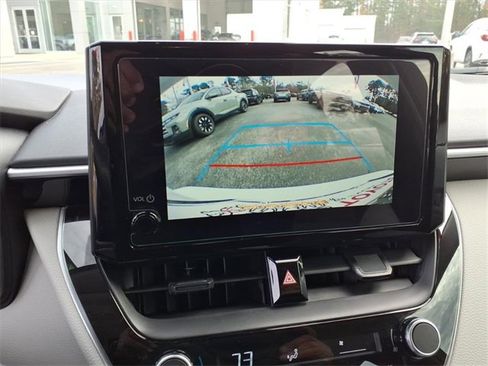 Used 2025 Toyota Corolla LE image 17