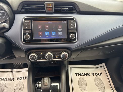 Used 2023 Nissan Versa SV image 11