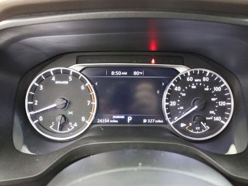 Certified 2022 Nissan Rogue SV FWD image 10