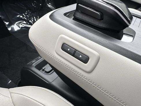 Certified 2024 Nissan Ariya AWD image 23