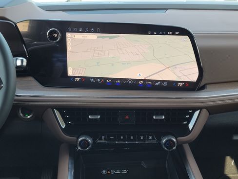 New 2026 Chevrolet Tahoe High Country AWD/4WD image 16