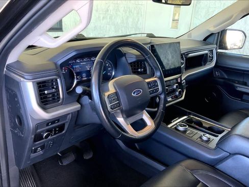 Certified 2024 Ford Expedition Max XLT image 14