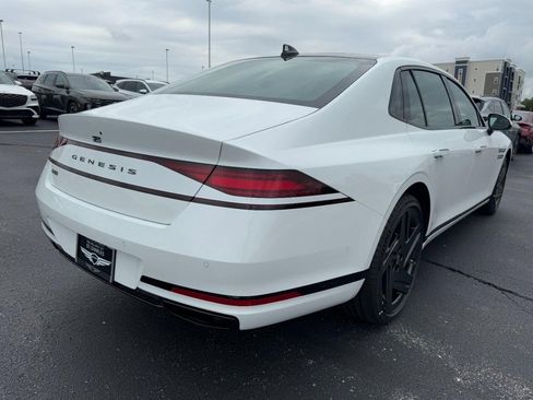 New 2026 Genesis G90 3.5T Prestige image 3