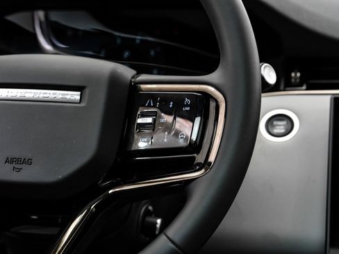 Used 2024 Land Rover Range Rover Evoque Dynamic SE image 22