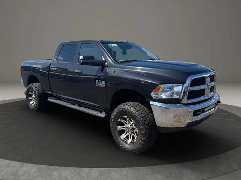 Used 2016 RAM 2500 Tradesman w/ Chrome Appearance Group AWD/4WD image 7