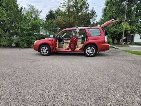 Used 2006 Subaru Forester 2.5XT Limited AWD/4WD image 7