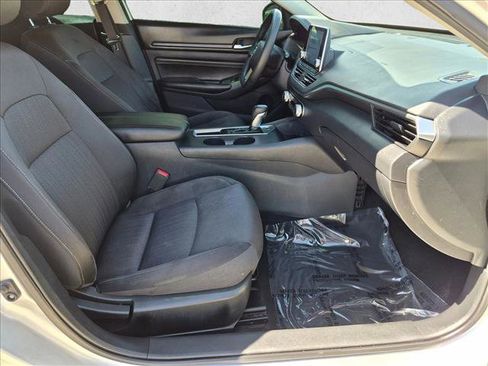 Used 2019 Nissan Altima 2.5 S FWD image 21