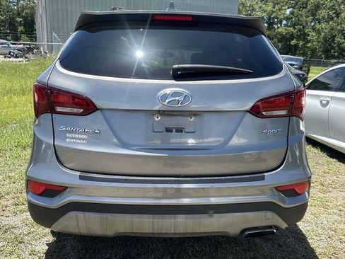 Used 2017 Hyundai Santa Fe Sport FWD image 11