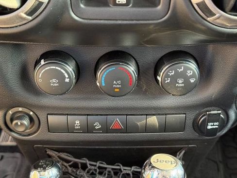 Used 2015 Jeep Wrangler Unlimited Sport AWD/4WD image 23