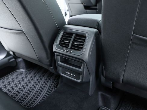 New 2026 Volkswagen Taos SEL image 38