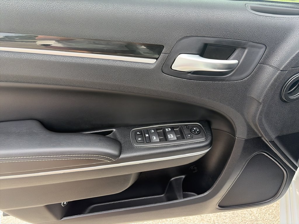 Used 2023 Chrysler 300 S RWD image 17