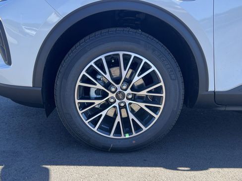 New 2026 Ford Escape Base image 28