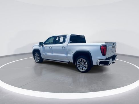 Used 2022 GMC Sierra 1500 Denali w/ Denali Premium Package AWD/4WD image 6