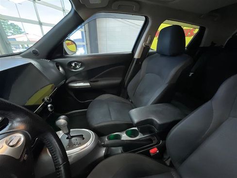 Used 2013 Nissan Juke SV w/ Sport Pkg image 12