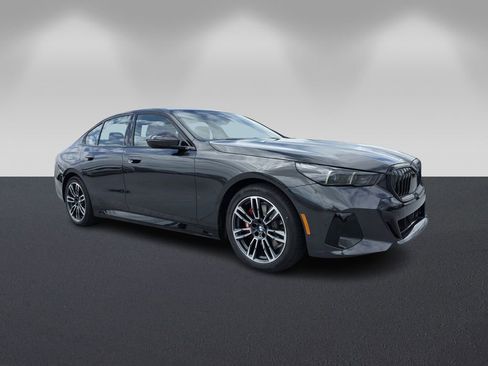 New 2026 BMW 530i w/ M Sport Package image 1
