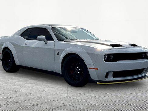Used 2023 Dodge Challenger SRT Hellcat image 3