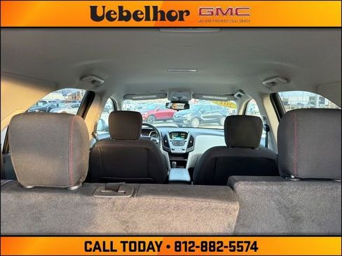 Used 2017 Chevrolet Equinox LT image 10