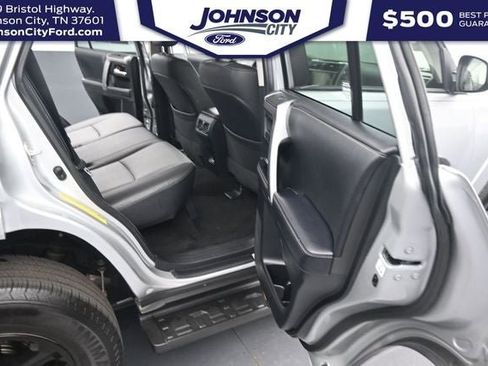 Used 2024 Toyota 4Runner SR5 Premium AWD/4WD image 18