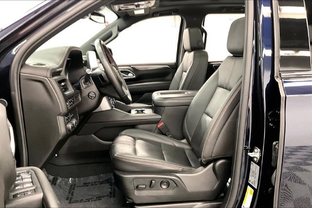 Used 2024 Chevrolet Tahoe RST w/ Luxury Package AWD/4WD image 24