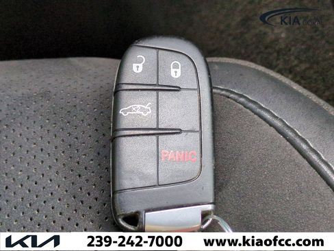 Used 2015 Dodge Challenger R/T Scat Pack w/ Leather Interior Group image 30