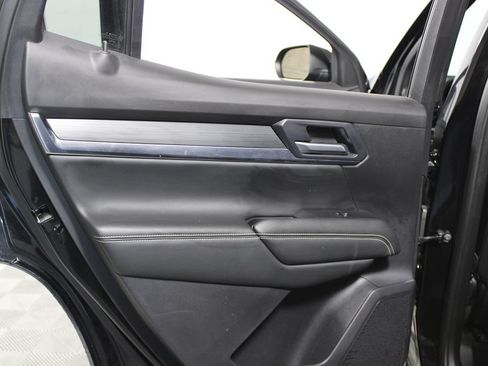 Used 2025 GMC Terrain Elevation AWD/4WD image 23