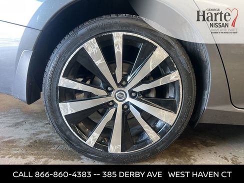 Certified 2019 Nissan Altima 2.5 Platinum image 43