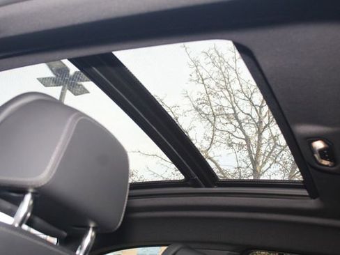 New 2026 BMW X6 xDrive40i w/ Executive Package image 23