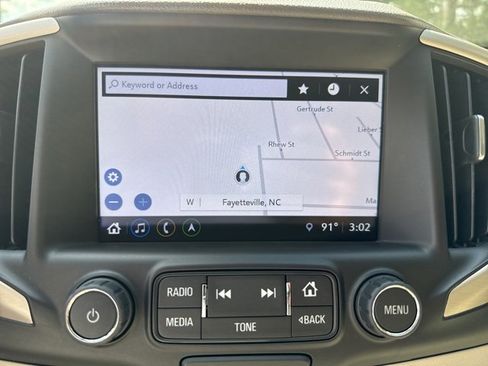 Used 2018 GMC Terrain Denali w/ Advanced Safety Package image 19