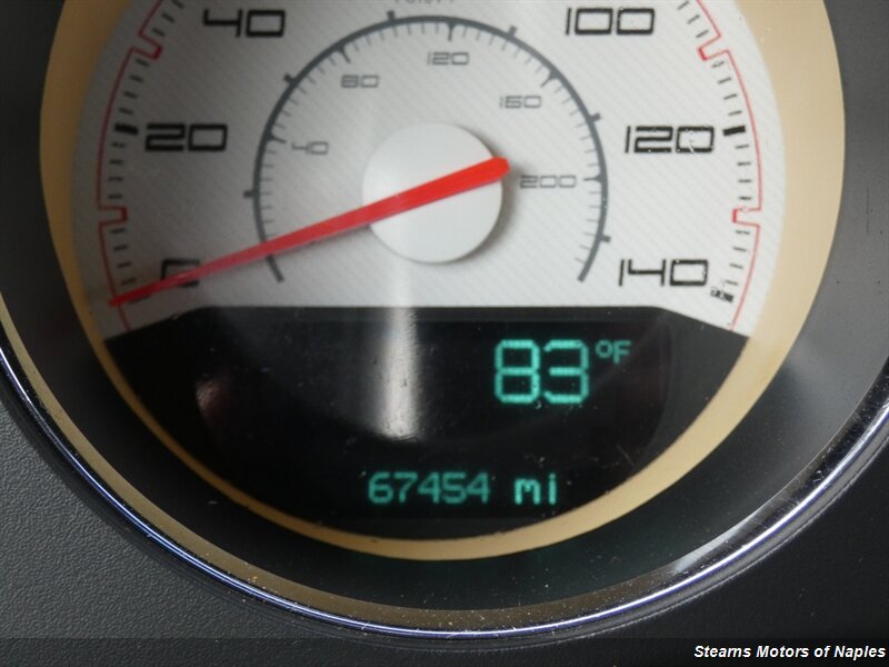 Used 2011 Dodge Challenger RWD image 21