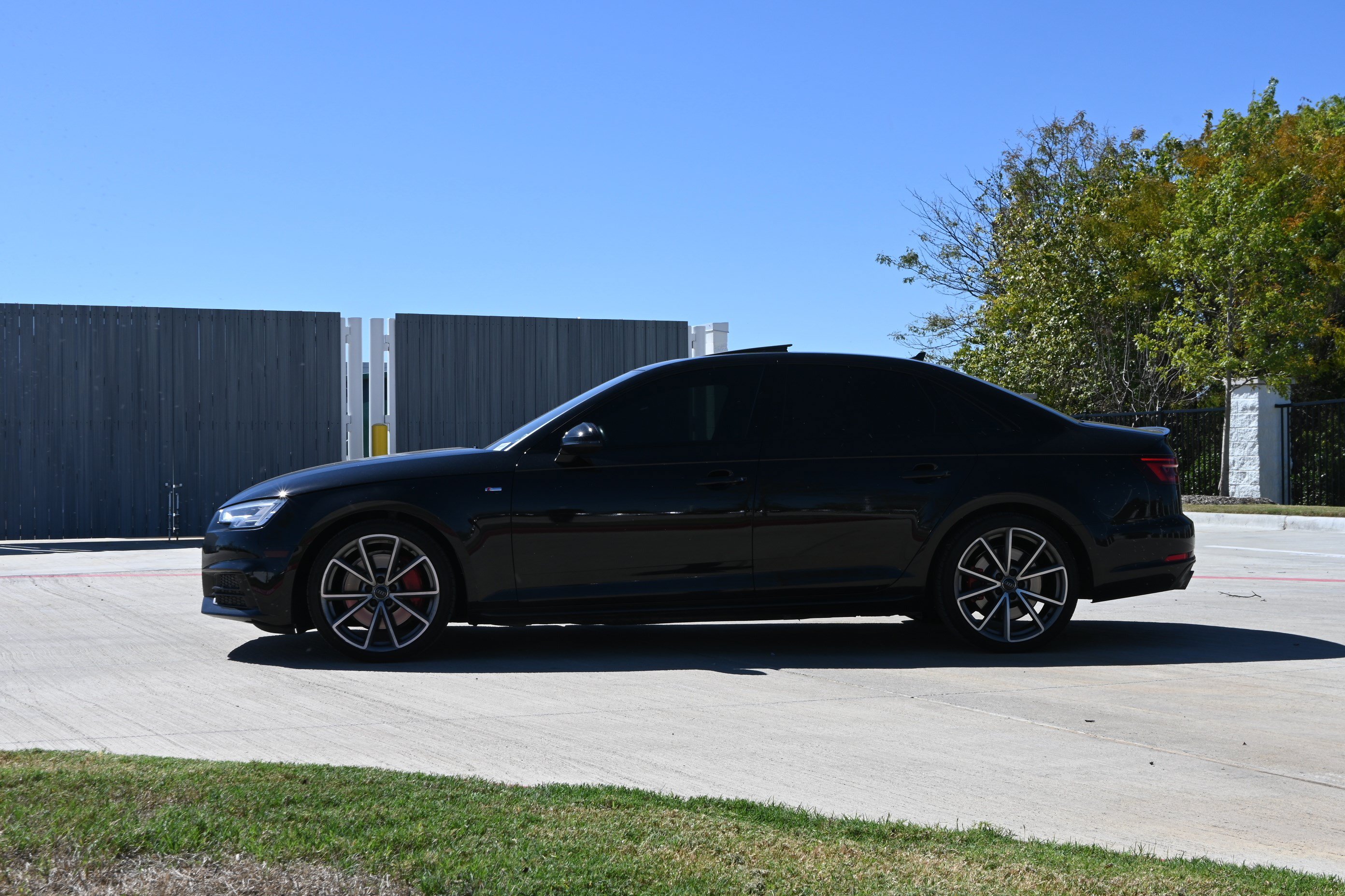 Used 2018 Audi A4 2.0T Premium Plus w/ Premium Plus Package AWD/4WD image 6