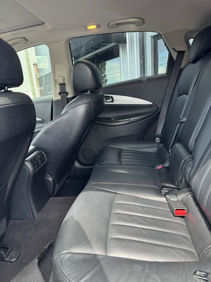 Used 2017 INFINITI QX50 2WD image 18