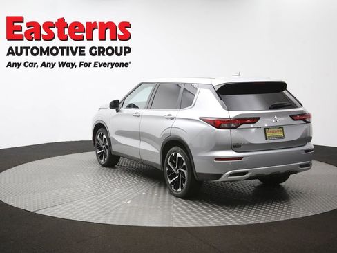 Used 2023 Mitsubishi Outlander SE AWD/4WD image 63